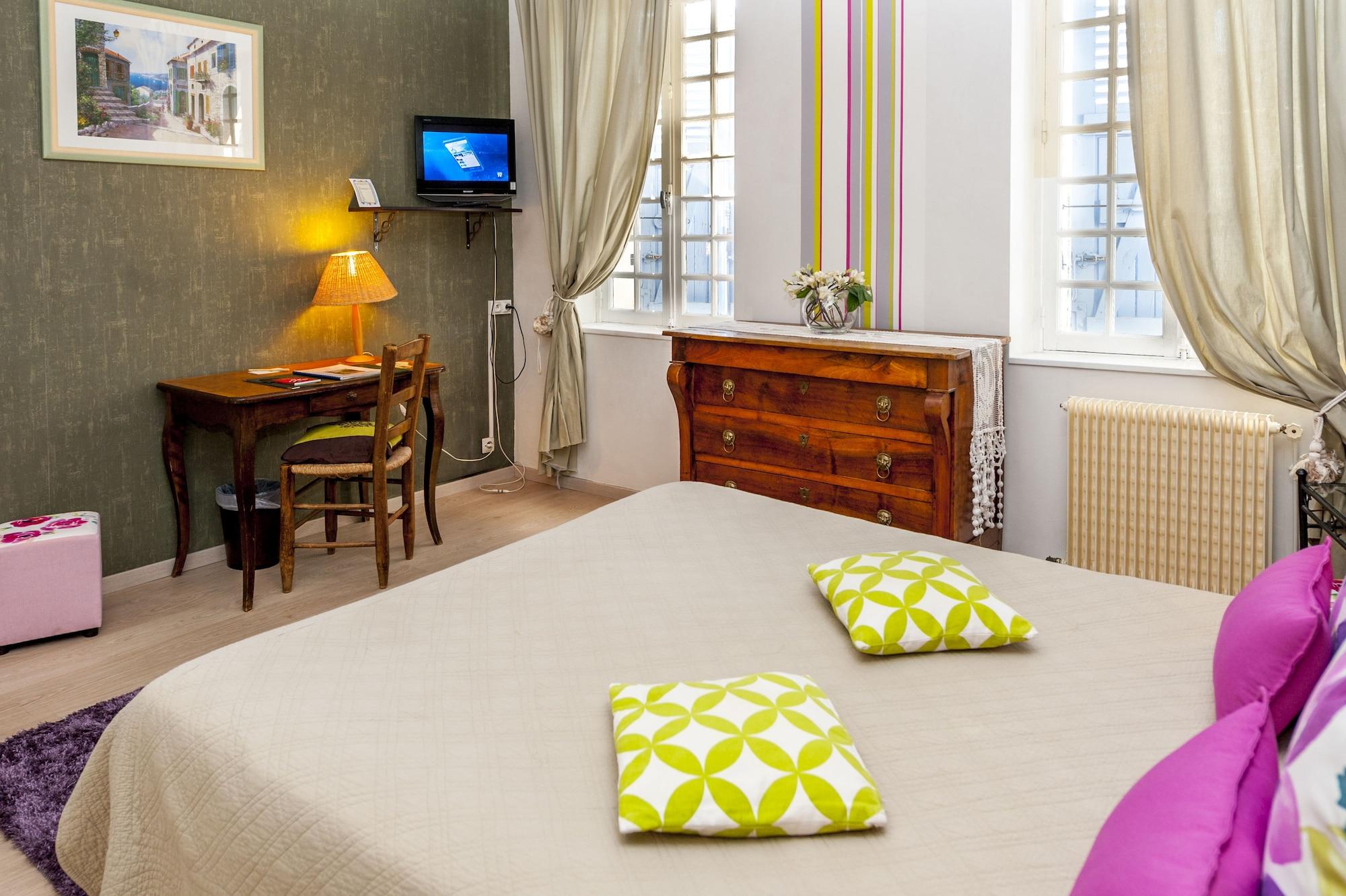 Logis Auberge De Tavel Exteriér fotografie