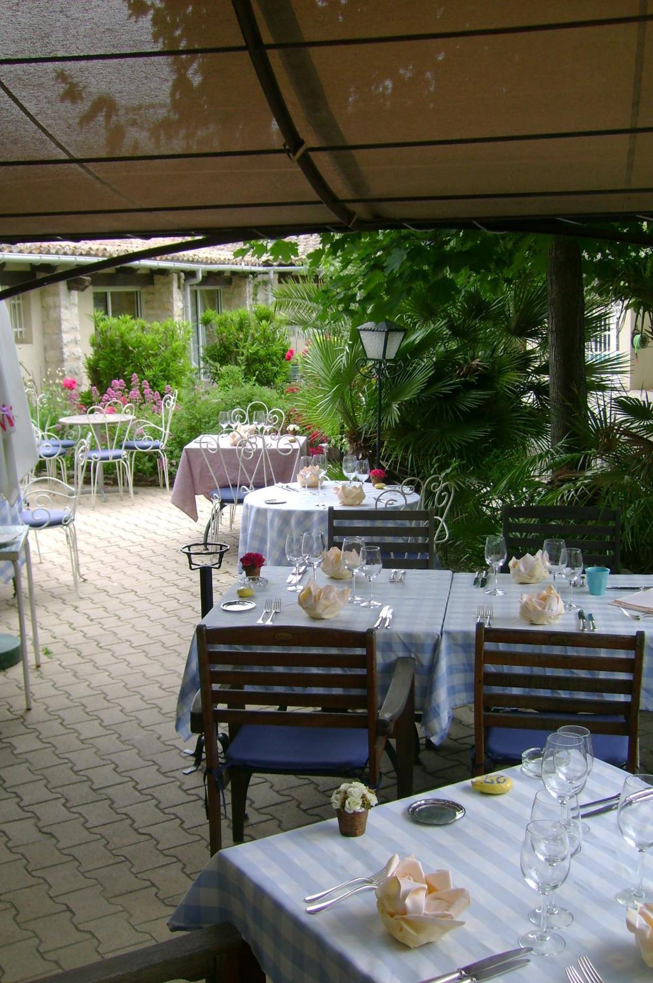 Logis Auberge De Tavel Exteriér fotografie